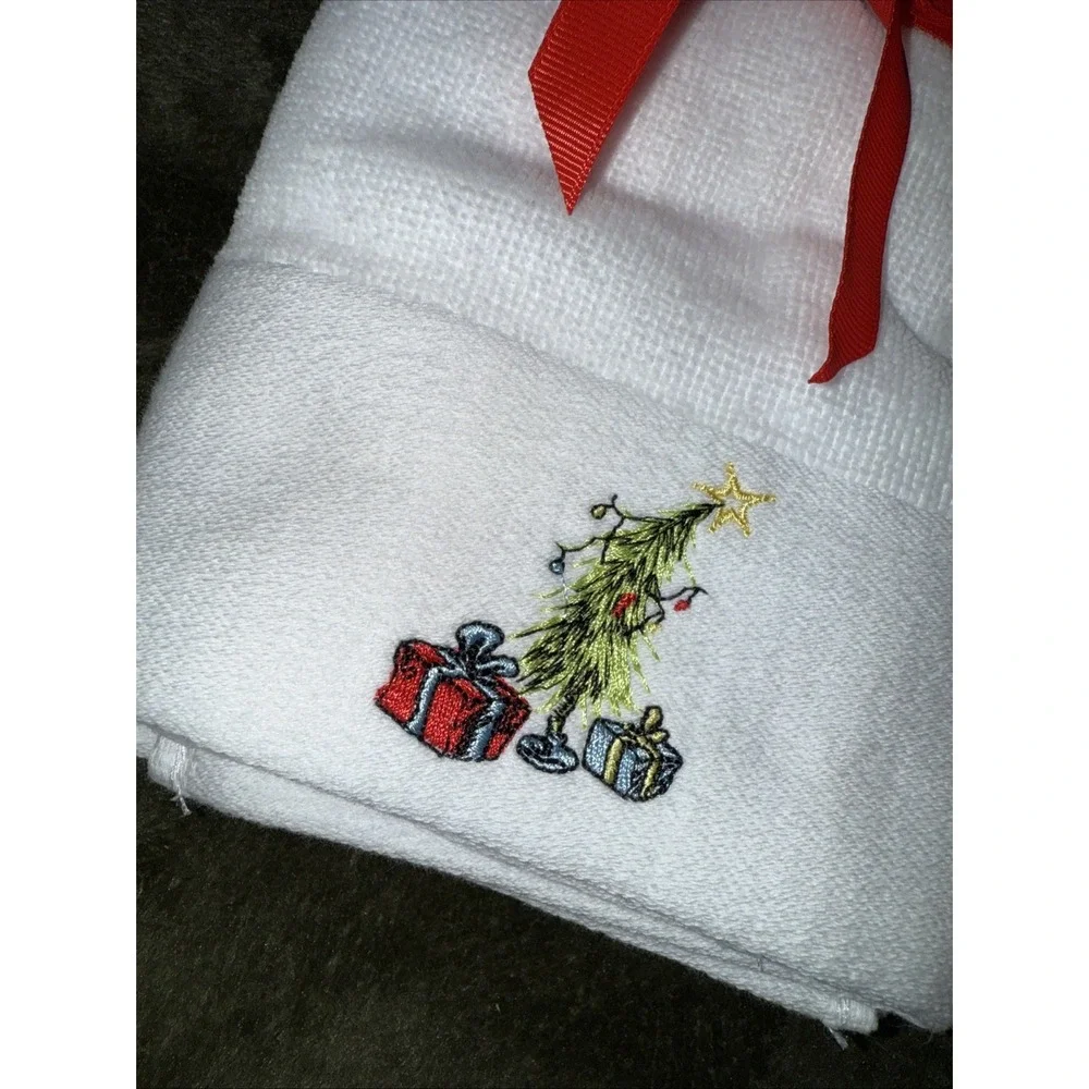 The Grinch Hand Towels White 4 Pack Embroidered Christmas Tree Cotton Kitchen